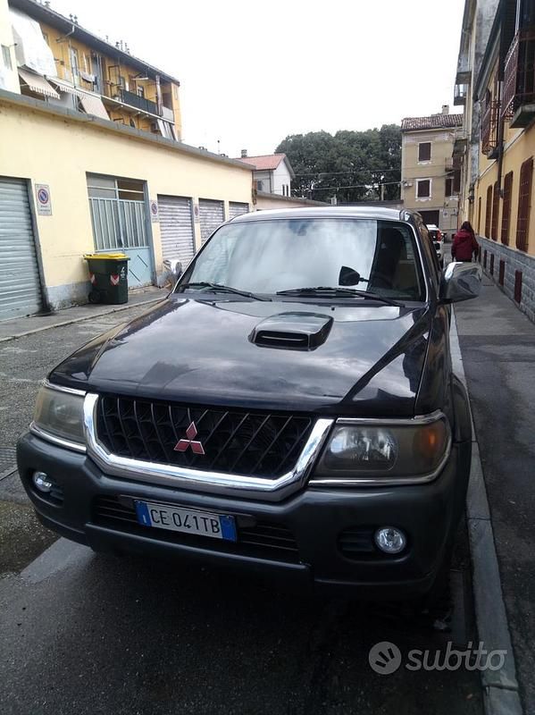 Usata Mitsubishi Pajero Sport 2002 Nero SUV