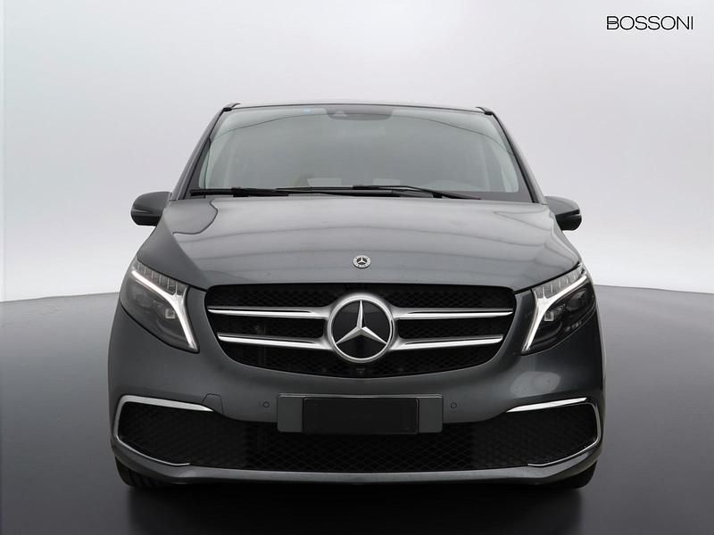 Usata Mercedes V300 Premium 239 CV (175 kW) 2023 Grigio Monovolume