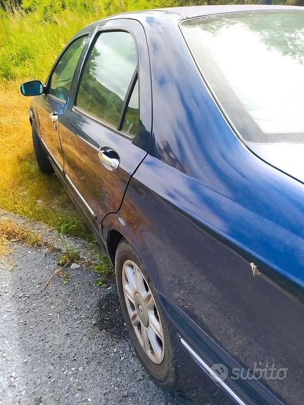 Usata Lancia Lybra 2003 Blu Berlina