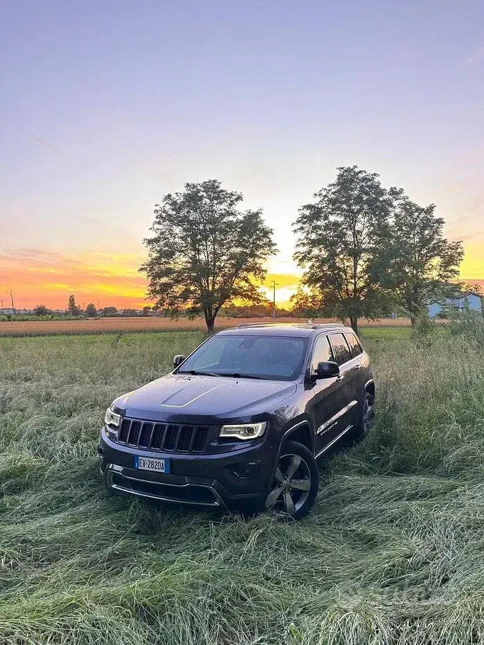 Usata Jeep Grand Cherokee 250 CV (183 kW) 2014 Grigio SUV
