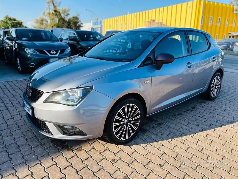 Usata Seat Ibiza CONNECT 75 CV (55 kW) 2016 Blu Berlina