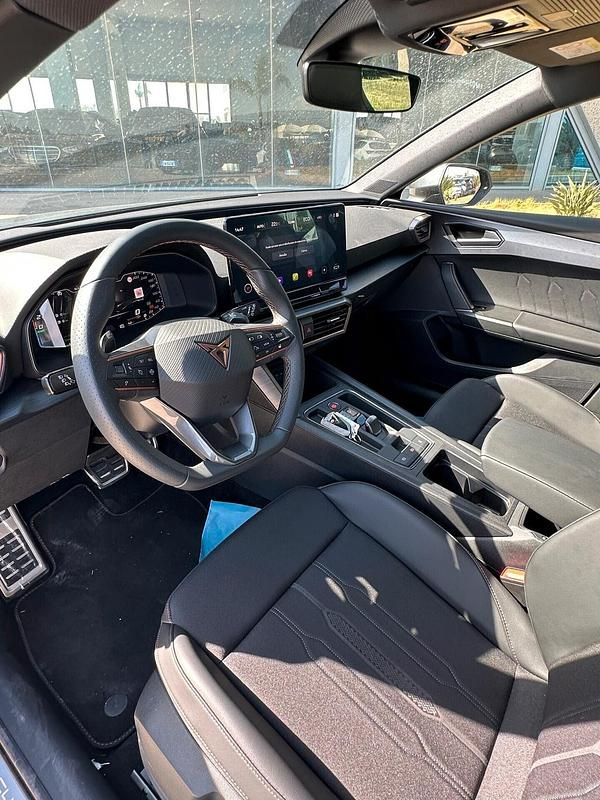 Usata Cupra Leon VZ 150 CV (110 kW) 2024 Grigio Berlina