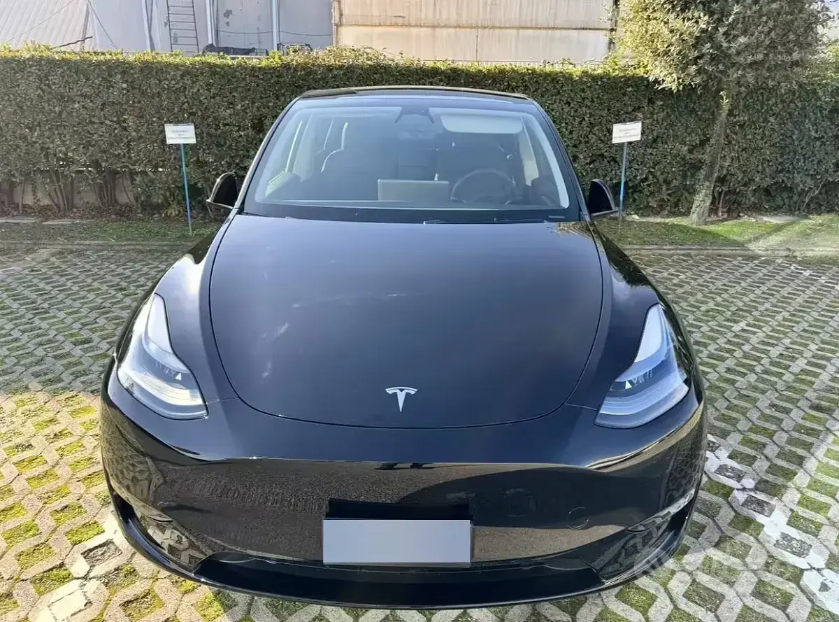 Usata Tesla Model Y Performance 185 kW (252 CV) 2023 Nero SUV