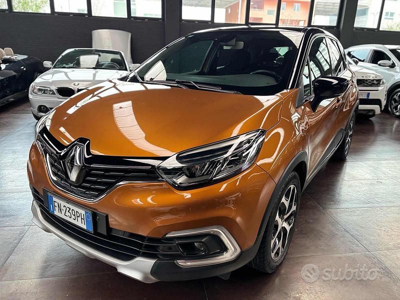 Usata Renault Captur Initiale Paris 120 CV (88 kW) 2018 Arancione SUV