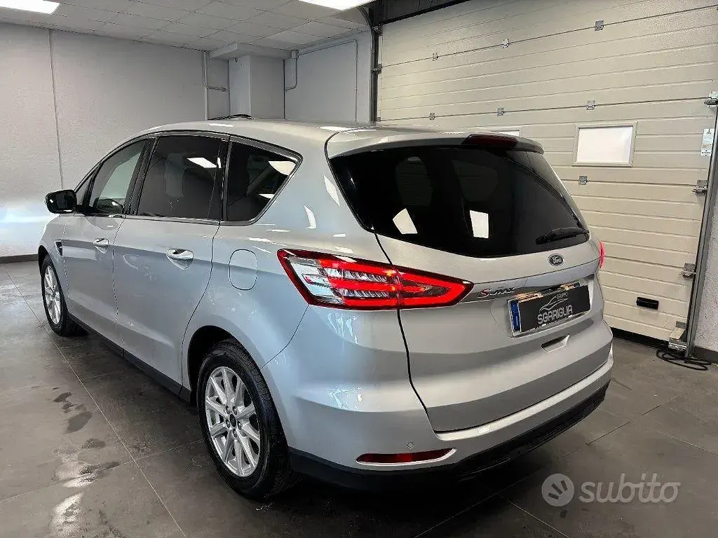 Usata Ford S-MAX S 150 CV (110 kW) 2017 Grigio Monovolume