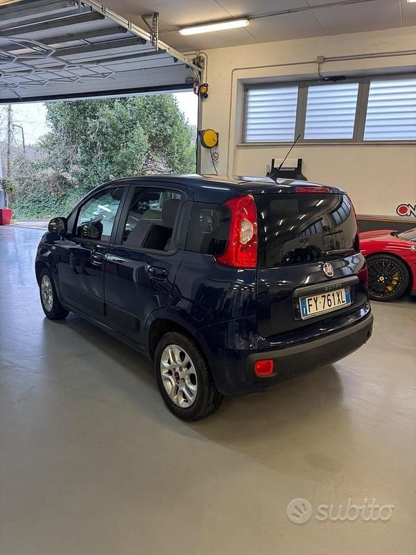 Usata Fiat Panda Lounge 69 CV (50 kW) 2020 Blu Utilitaria