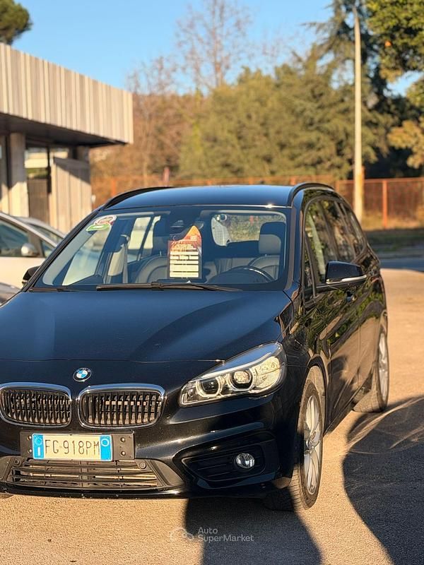 Usata BMW 218 150 CV (110 kW) 2017 Nero Station wagon