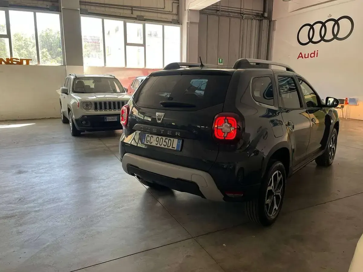 Usata Dacia Duster Prestige 101 CV (74 kW) 2020 Blu/azzurro SUV