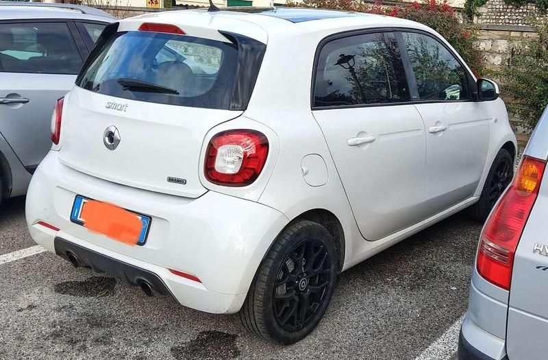 Usata Smart ForFour Brabus 71 CV (52 kW) 2019 Bianco Utilitaria