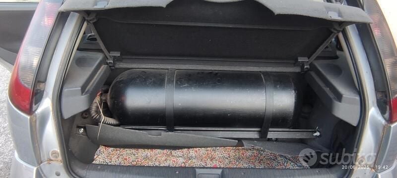 Usata Opel Corsa 2005 Grigio Utilitaria