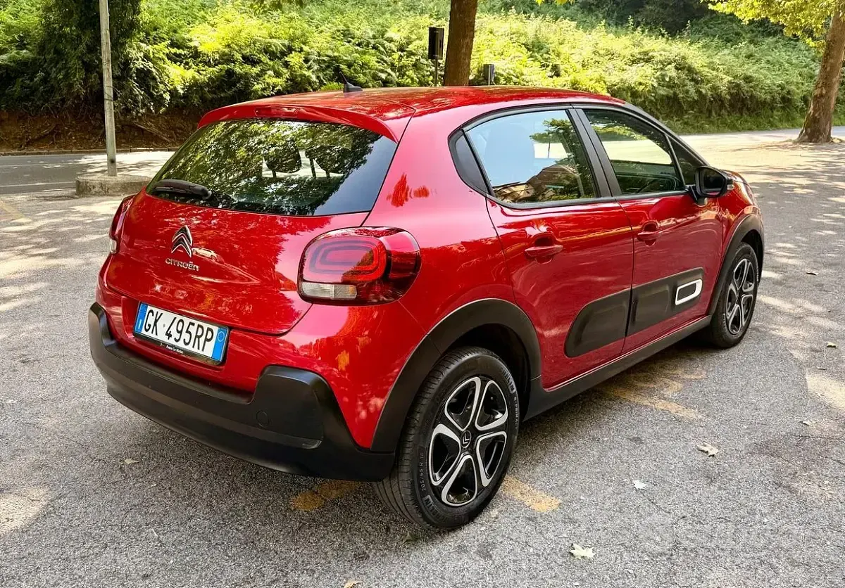 Usata Citroën C3 Feel 102 CV (75 kW) 2022 Rosso Utilitaria