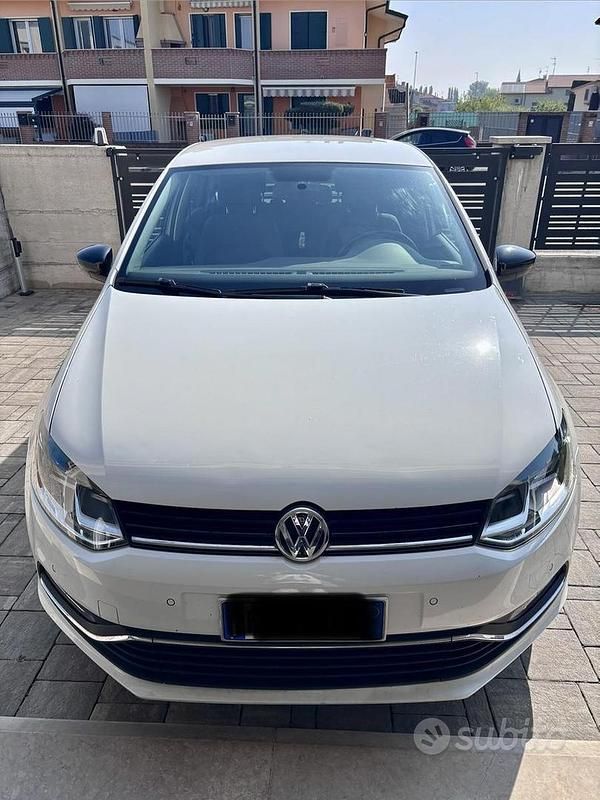 Usata VW Polo 75 CV (55 kW) 2015 Bianco Berlina