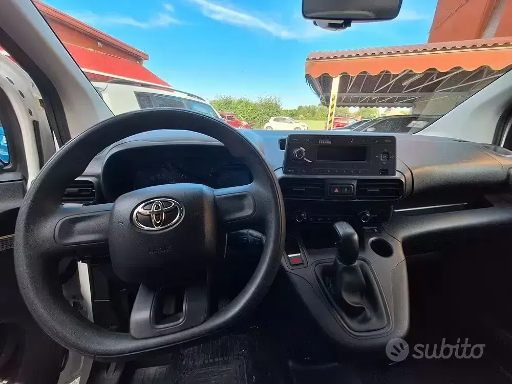 Usata Toyota Proace City City 101 CV (74 kW) 2021 Bianco Monovolume
