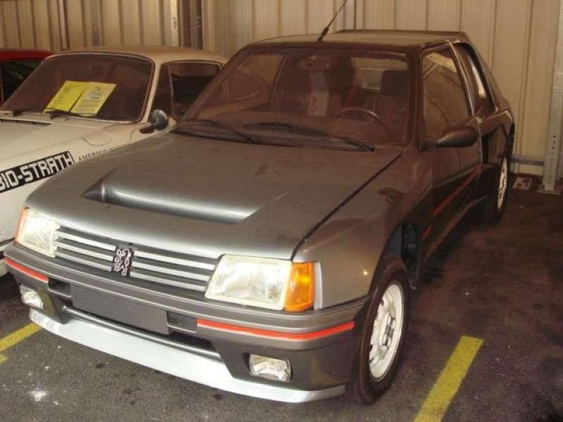 Usata Peugeot 205 155 CV (114 kW) 1984 Grigio Utilitaria