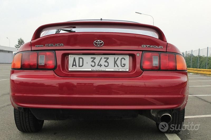 Usata Toyota Celica GT 242 CV (177 kW) 1994 Rosso Coupé