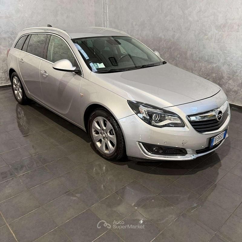 Usata Opel Insignia Cosmo 170 CV (125 kW) 2016 Argento Station wagon