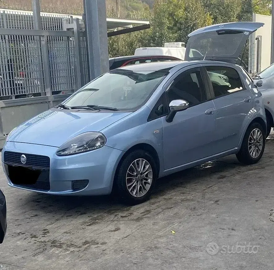 Usata Fiat Grande Punto 90 CV (66 kW) 2006 Utilitaria