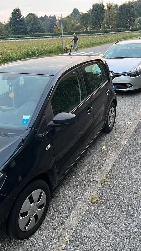 Usata VW up! 60 CV (44 kW) 2014 Nero Utilitaria