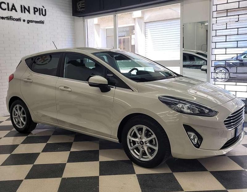 Usata Ford Fiesta Titanium 125 CV (91 kW) 2021 Beige Utilitaria
