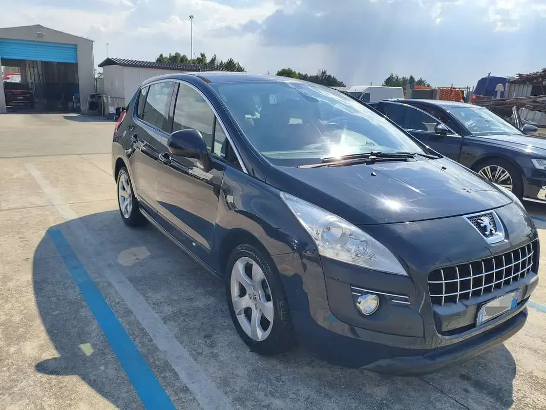 Usata Peugeot 3008 Premium 109 CV (80 kW) 2010 Station wagon