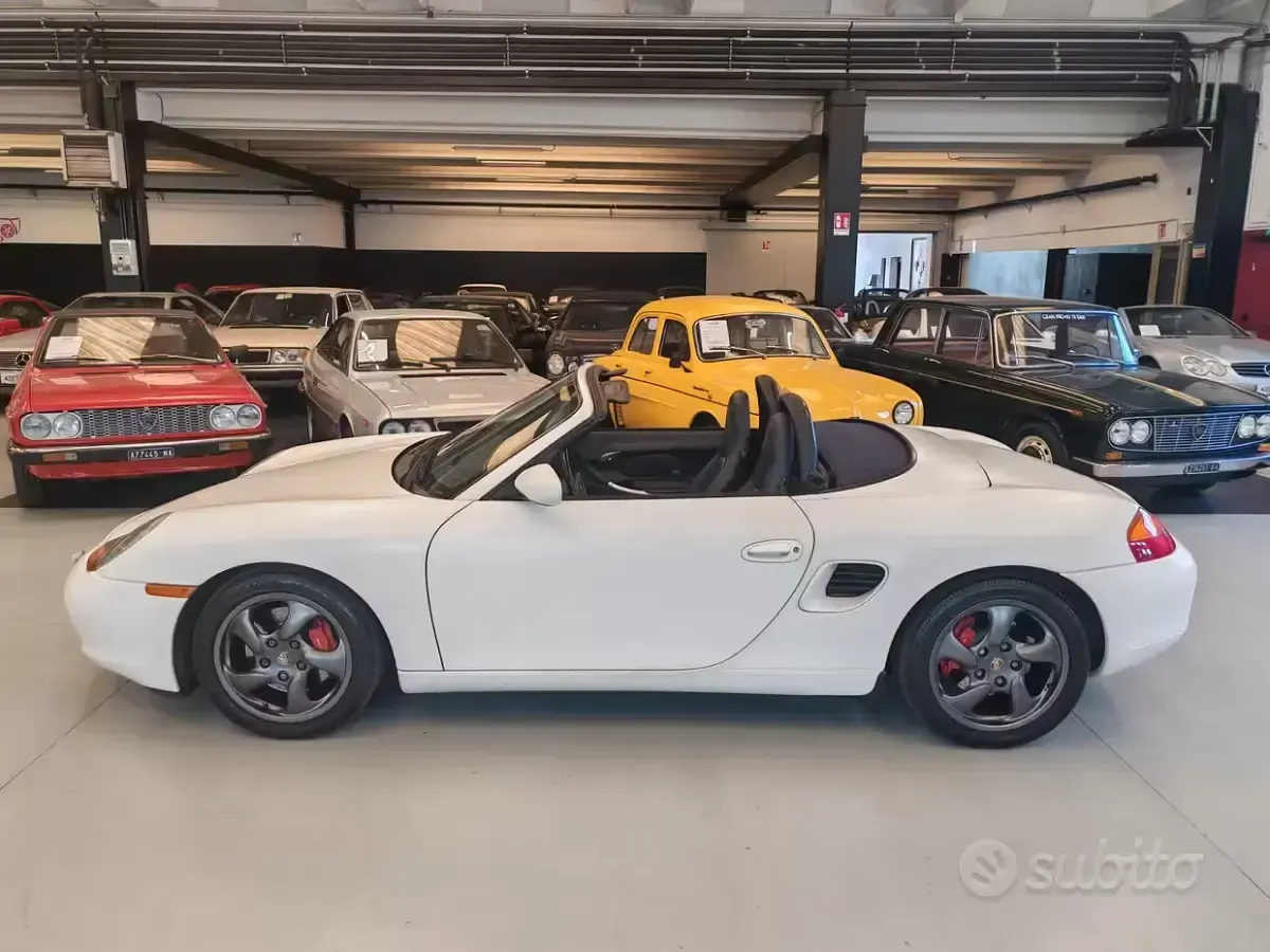 Usata Porsche 986 Boxster 252 CV (185 kW) 2002 Bluazzurro Cabrio