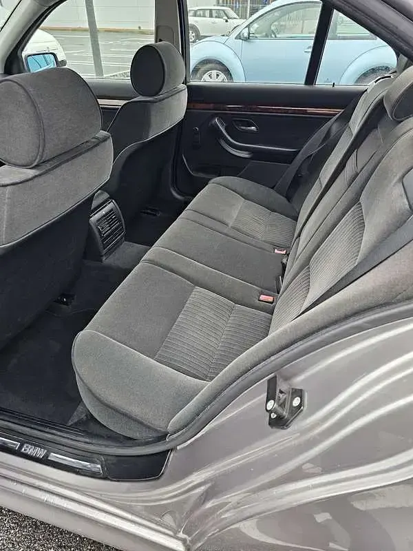 Usata BMW 520 150 CV (110 kW) 1997 Grigio Berlina