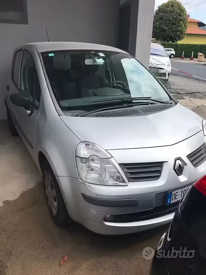 Usata Renault Modus 75 CV (55 kW) 2006 Grigio Monovolume