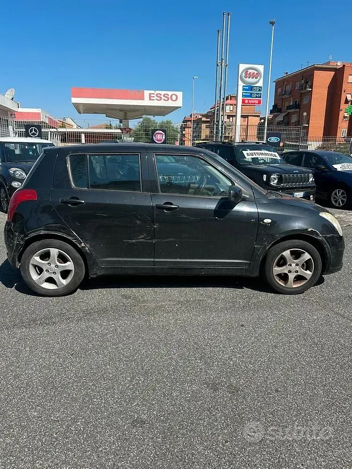Usata Suzuki Swift 92 CV (67 kW) 2005 Nero Utilitaria
