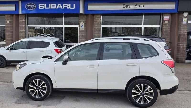 Usata Subaru Forester Sport 147 CV (108 kW) 2017 Bianco SUV