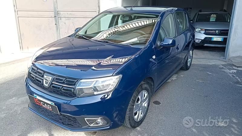 Usata Dacia Sandero Comfort 75 CV (55 kW) 2019 Blu Berlina