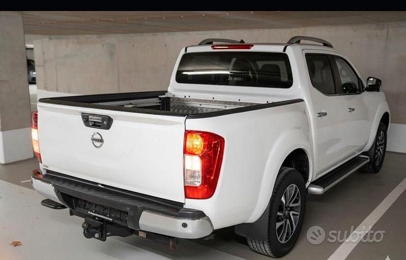 Usata Nissan Navara N-Connecta 190 CV (139 kW) 2018 Bianco Pick-up