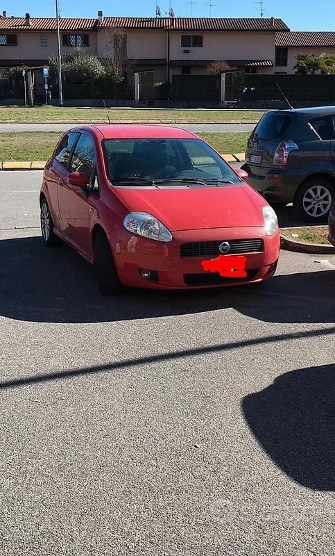 Usata Fiat Grande Punto 130 CV (95 kW) 2006 Rosso Utilitaria