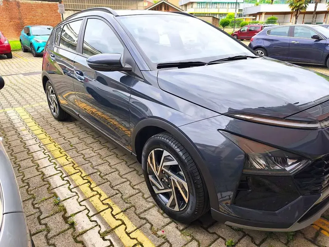 Usata Hyundai Bayon 77 CV (56 kW) 2025 Grigio SUV