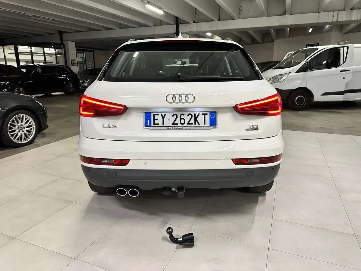 Usata Audi Q3 Business 150 CV (110 kW) 2015 Bianco SUV
