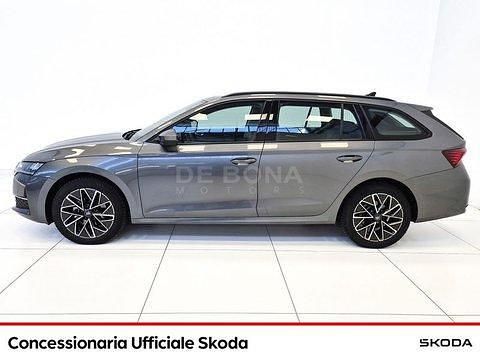Usata Skoda Octavia Executive 150 CV (110 kW) 2025 Grigio Station wagon