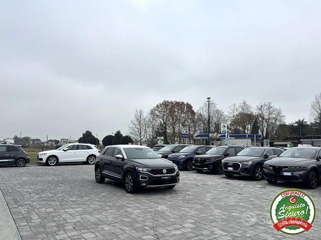 Usata VW T-Roc Style 150 CV (110 kW) 2019 Grigio SUV