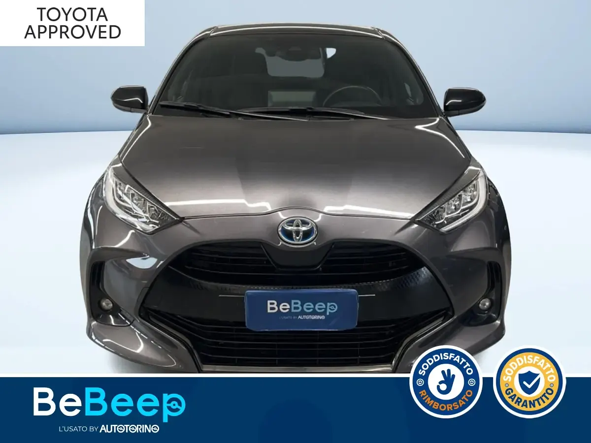 Usata Toyota Yaris Lounge 92 CV (67 kW) 2022 Grigio scuro metallizzato Utilitaria