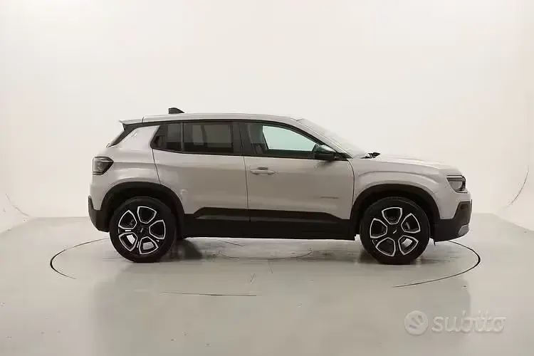 Usata Jeep Avenger Summit 101 CV (74 kW) 2025 Grigio SUV