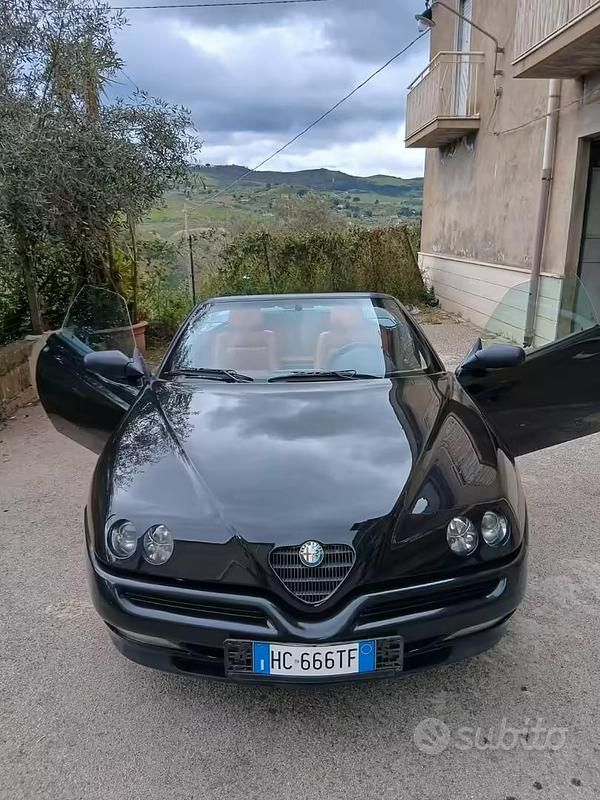 Usata Alfa Romeo Spider 1995 Nero Cabrio