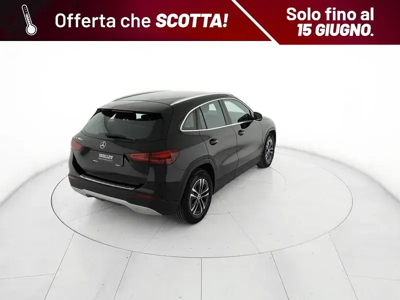 Usata Mercedes GLA180 Executive 116 CV (85 kW) 2024 Nero SUV