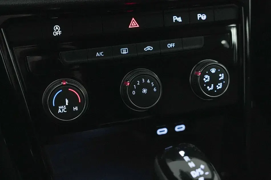 Usata VW T-Roc R-line 150 CV (110 kW) 2023 SUV