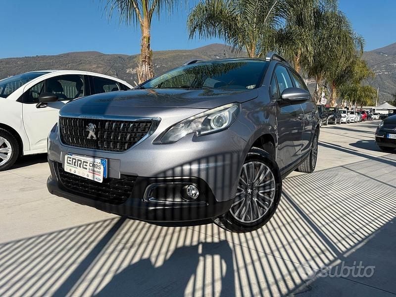 Grigio Usata 2017 Peugeot 2008 SUV | 6800 € (Super prezzo) - Immagine 1/4