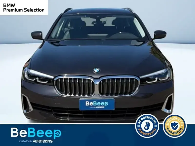Usata BMW 520 Luxury Line 190 CV (139 kW) 2021 Grigio metallizzato Berlina