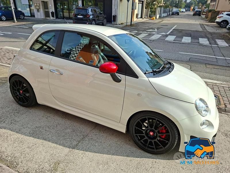 Usata Abarth 500 135 CV (99 kW) 2011 Bianco Berlina