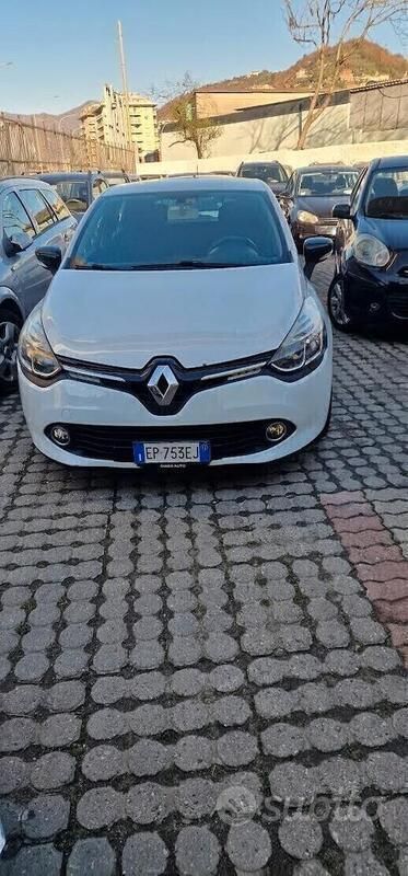 Usata Renault Clio IV 75 CV (55 kW) 2012 Bianco Berlina