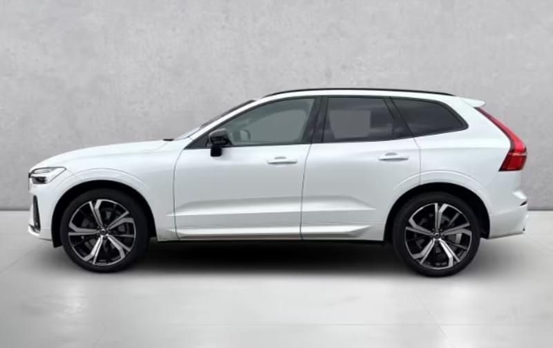 Usado Volvo XC60 Plus 197 HP (144 kW) 2023 Branco SUV