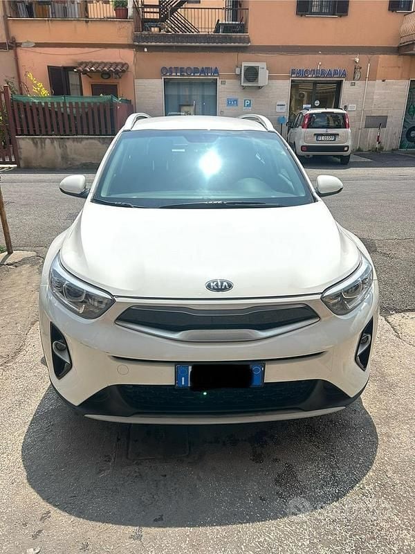 Bianco Usata 2021 Kia Stonic Style SUV | 14.000 € (Buon prezzo) - Immagine 1/4