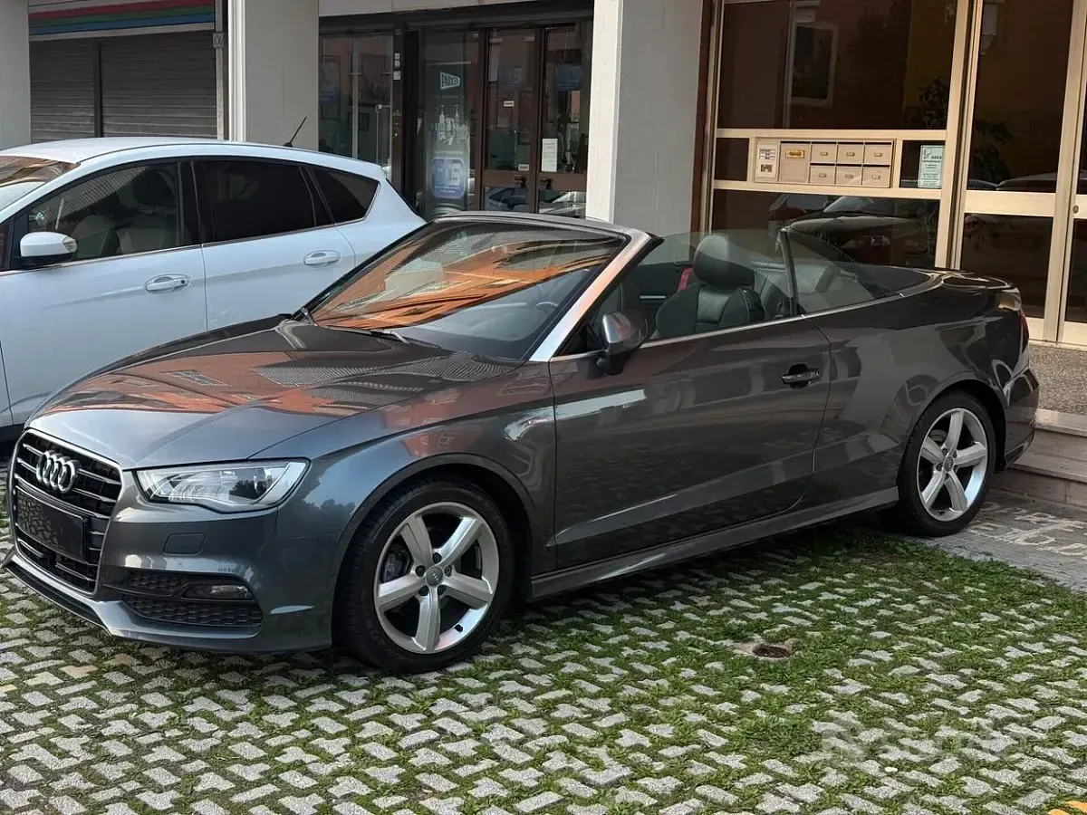 Usata Audi A3 Cabriolet S-Line 150 CV (110 kW) 2015 Grigio Cabrio