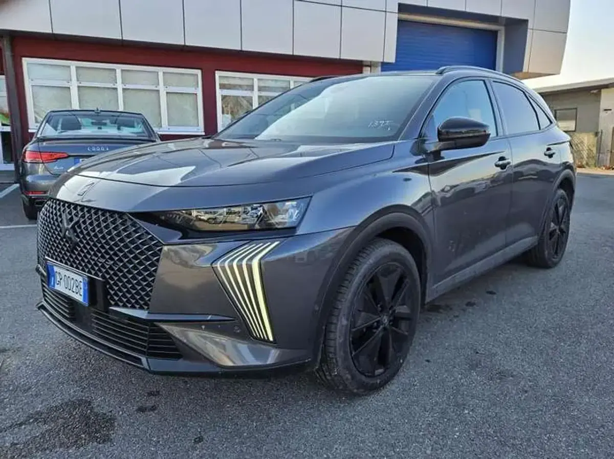Usata DS Automobiles DS7 Crossback Performance 131 CV (96 kW) 2023 Nero SUV