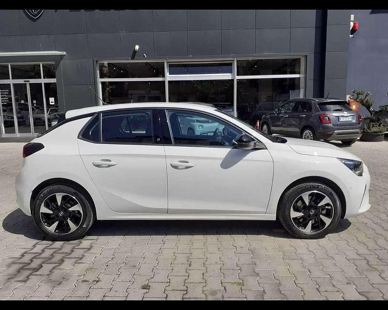 Usata Opel Corsa-e 57 kW (78 CV) 2023 Grigio Utilitaria